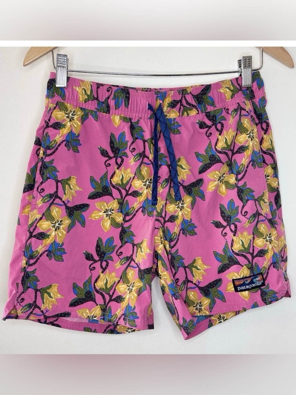 Patagonia Wavefarer Volley Shorts 16" Men’s Small Island Floral Print Baggies